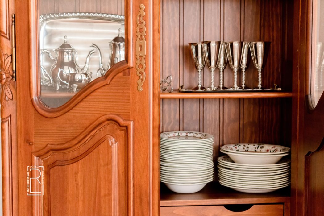 MUEBLE DE SALON CLASICO